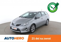 Toyota Auris II navi, klima auto, półskóra, kamera i czujniki parkowania, grzane fot