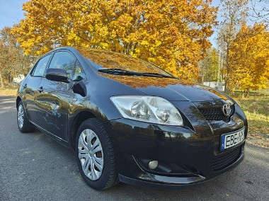 Toyota Auris I-1