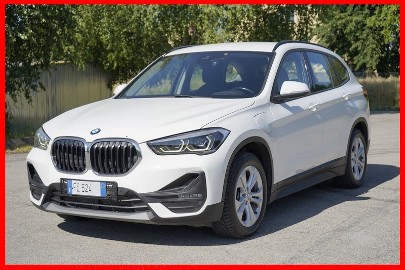1.5 Hybryda Plug-in 220 KM X-drive 2021 r automat ZADBANY