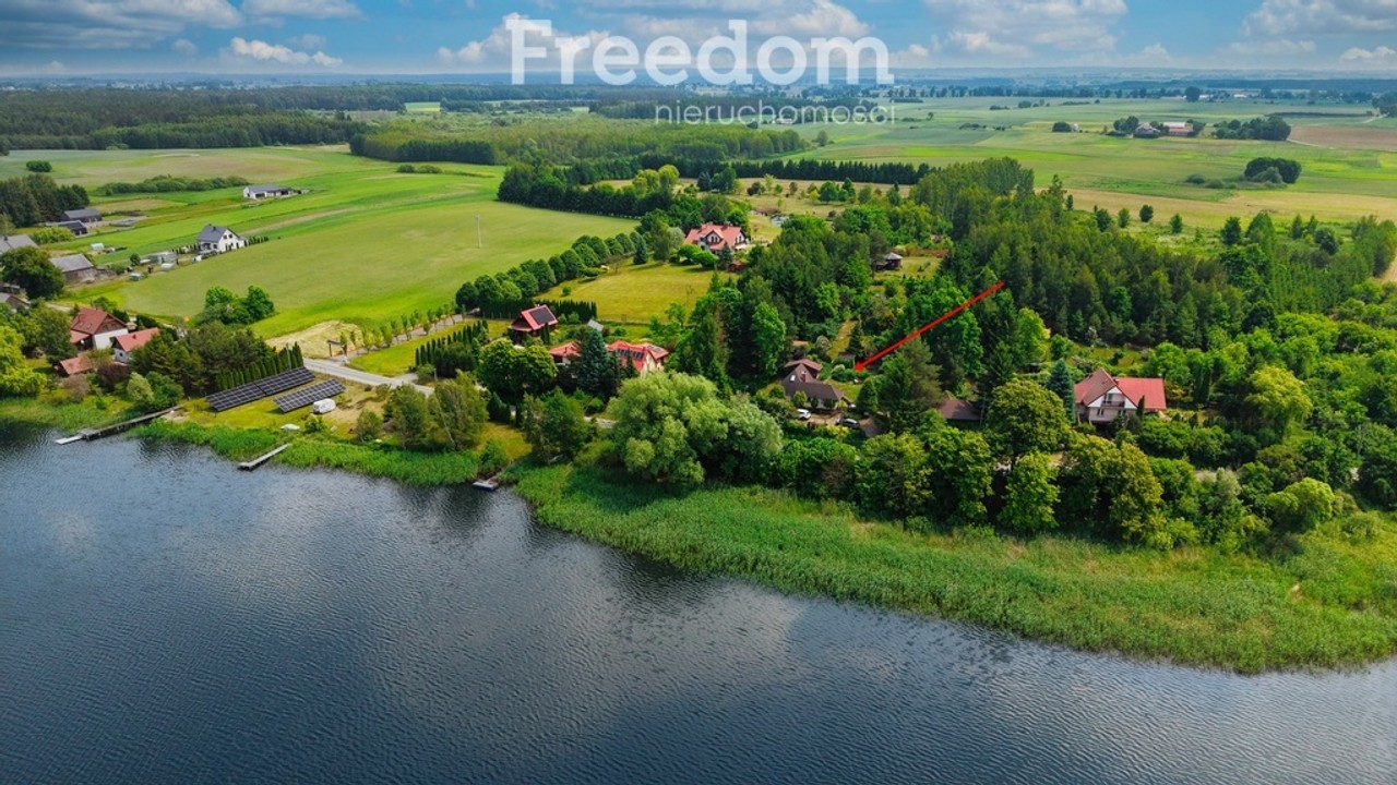 Dom z widokiem na jezioro – další
