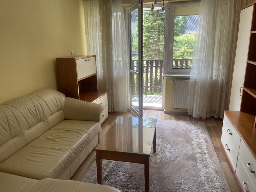 Do sprzedaży mieszkanie 3-pokojowe 48 m² z garażem -Zakopane-ul. Za Cieszynianką – pohled 3