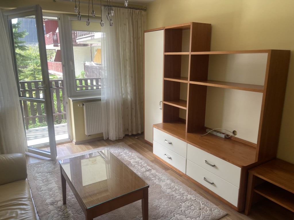 Do sprzedaży mieszkanie 3-pokojowe 48 m² z garażem -Zakopane-ul. Za Cieszynianką – pohled 5