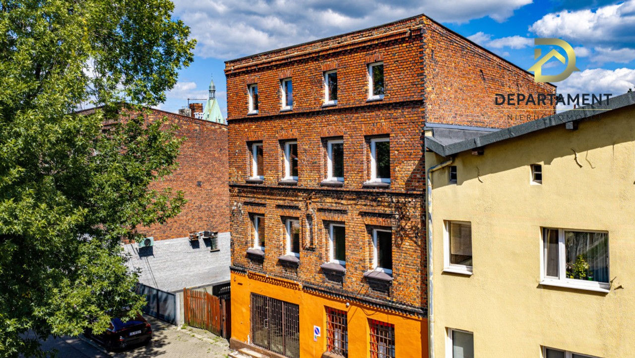 Dom na sprzedaż, 8 pokoi, 220 m², Piekary Śląskie