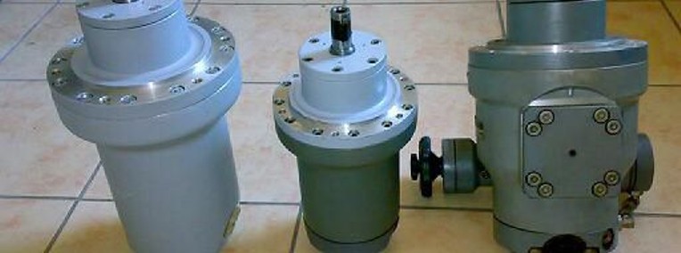 Pompy hydrauliczne tłokowe typu: PTOZ-100R-1