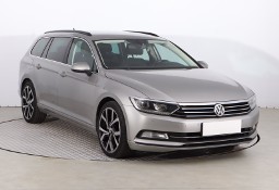 Volkswagen Passat B8 , Automat, Klimatronic, Tempomat, Parktronic
