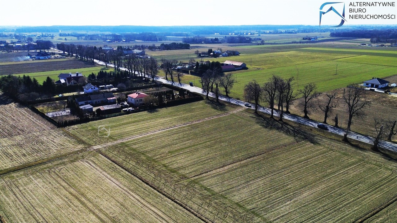 Świetna działka budowlana przy trasie 809 - Więcej