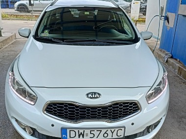  KIA CEED KOMBI 1.6 cm3  135 KM 2015 Stan bardzo dobry, garażowany-1