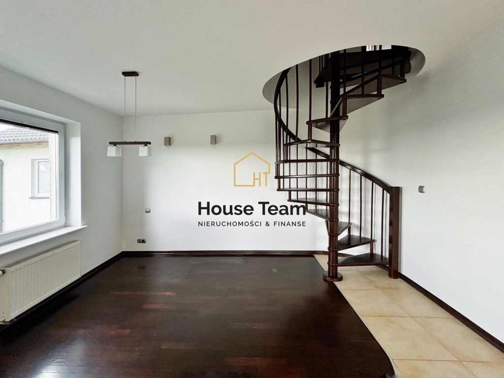Dwupoziomowy apartament na wynajem-111 m²-Niemcz - Więcej