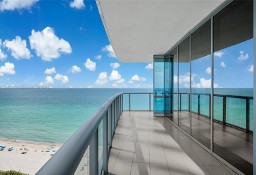 Dom Sunny Isles Beach