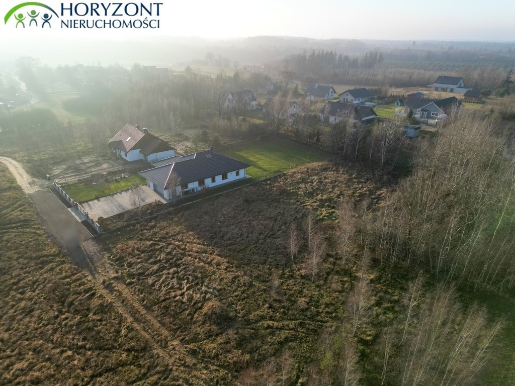 Skrzeszewo gm. Żukowo działka budowlana 2027 m² - Więcej