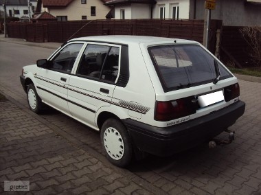 Nissan Sunny B12-1