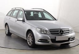 Mercedes-Benz Klasa C W204 , Klimatronic, Parktronic, Podgrzewane siedzienia