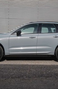 Volvo XC60 II B5 AWD Plus Dark 2.0 B5 AWD Plus Dark (250 KM) Podgrzewana szyba prz-2