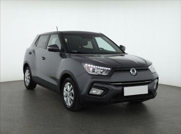 Ssangyong Tivoli I , Salon Polska, Serwis ASO, Skóra, Klima, Parktronic