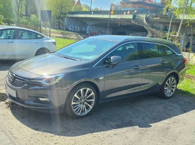 Zarejestrowany/160/Navi/Sam parkuje/intellux/led-1