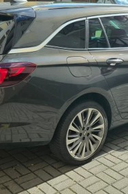 Zarejestrowany/160/Navi/Sam parkuje/intellux/led-2