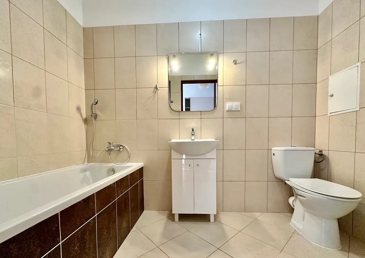 2 pokojowe mieszkanie z balkonem – další