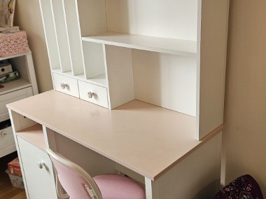 Piękne biurko dla dziewczynki z dostawką i regulowanym fotelikiem-1