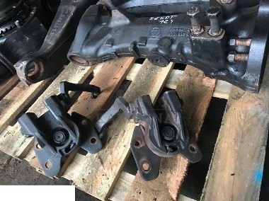 Fendt - Mocowanie Błotnika / Skręty-1