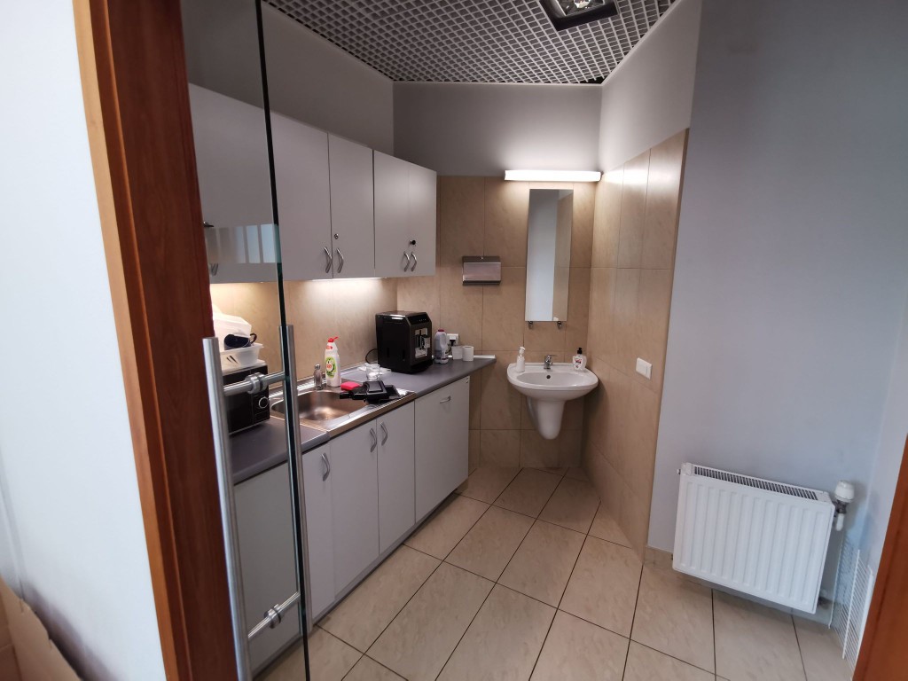 Obiekt handlowo-biurowy 1884 m² na sprzedaż – pohled 6