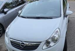 Opel Corsa D mały sprytny samochodzik