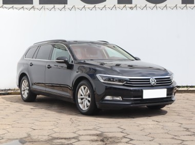 Volkswagen Passat B8 , Salon Polska, Automat, Navi, Klimatronic, Tempomat,-1