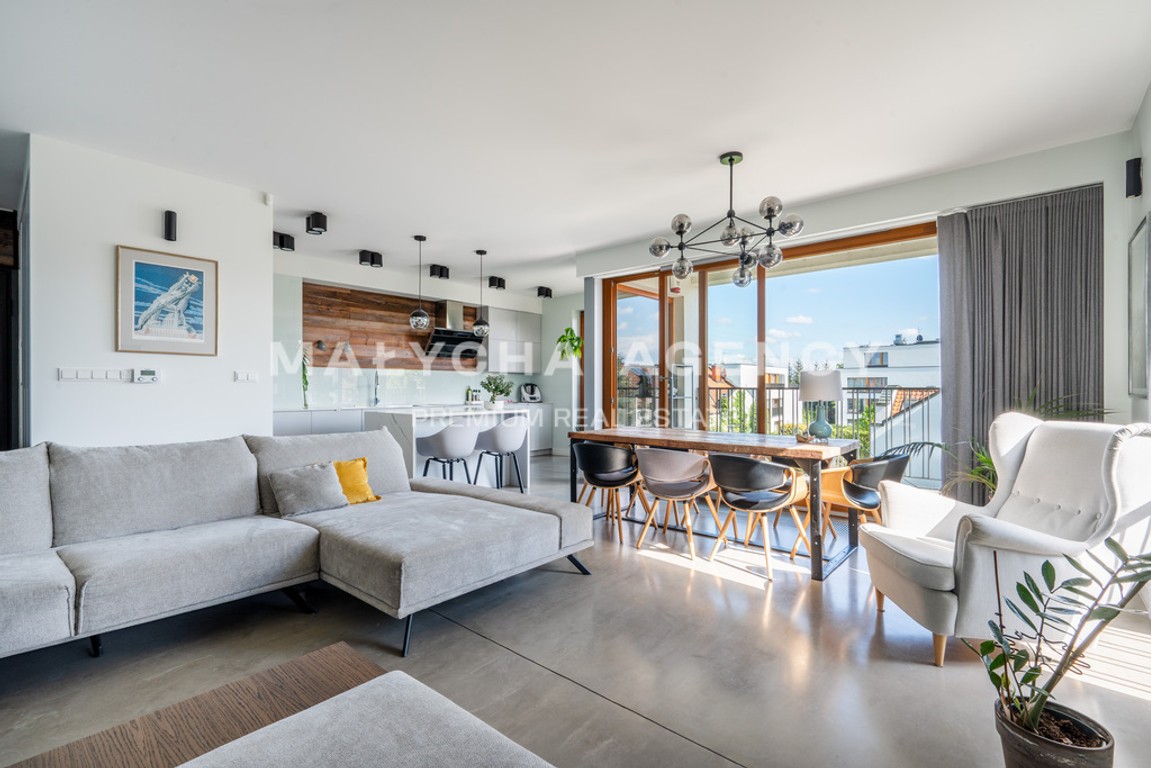 Przestronny apartament 137m w zielonej okolicy