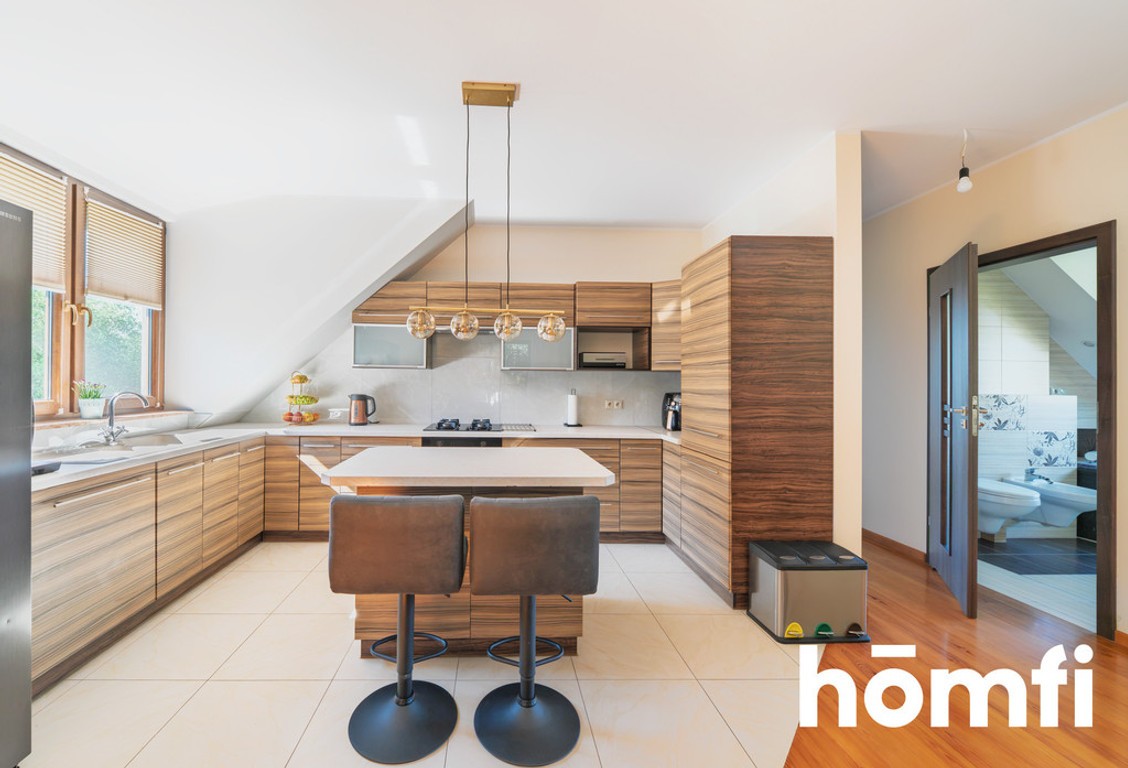 Dom jednorodzinny z lokalem usługowym
