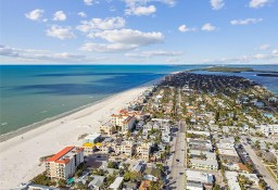 Dom CLEARWATER BEACH