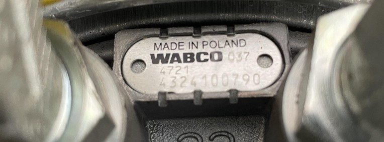 Wabco Mercedes - osuszacz powietrza 4324100790 0024310815-1