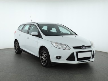 Ford Focus III , Salon Polska, Klima, Parktronic, Podgrzewane siedzienia,ALU-1