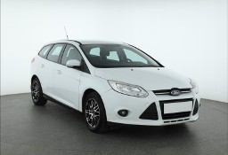 Ford Focus III , Salon Polska, Klima, Parktronic, Podgrzewane siedzienia,ALU