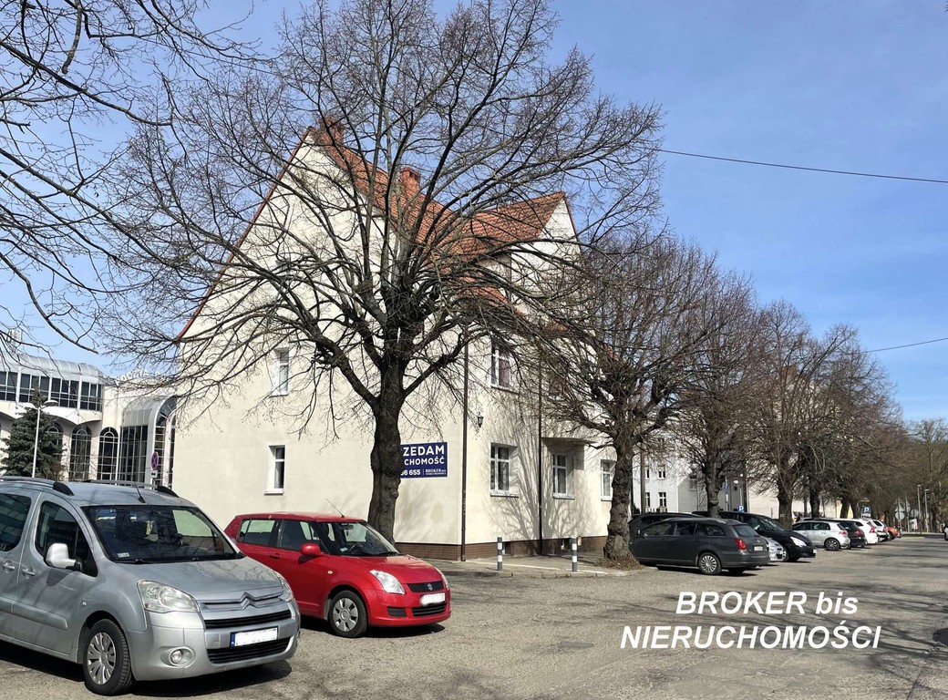 biurowiec na sprzedaż