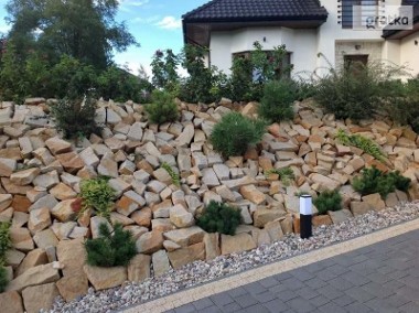 Kamień ogrodowy do ogrodu płaski na  piaskowiec skarpy naturalny płaski -1