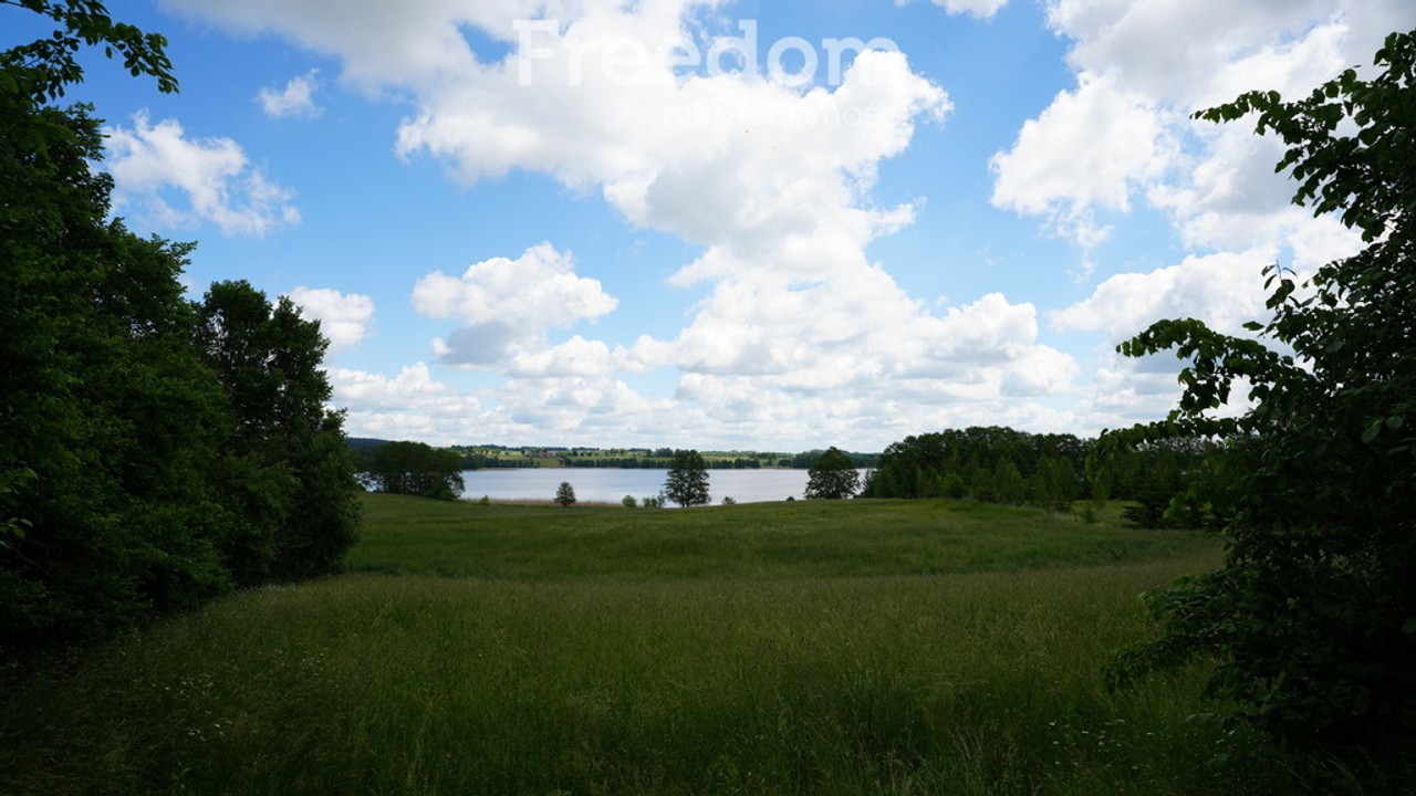 Działka 5000 m² z liną brzegową jeziora Szóstak - Więcej