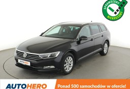 Volkswagen Passat B8 DSG navi kamera i czujniki parkowania klima auto grzane fotele