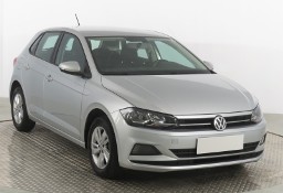 Volkswagen Polo VI , Klima, Parktronic, Podgrzewane siedzienia