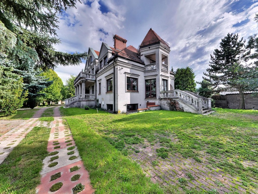 Dom na sprzedaż, 600 m², Widawa