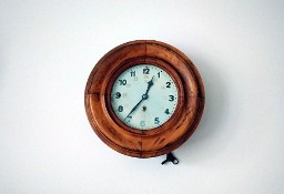 stary przedwojenny zegar werk po remoncie pełna kompletna skrzynia