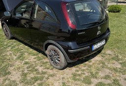 Opel Corsa C 220 tyś km od 2014 używany przez jedną osobę.