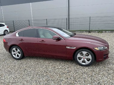 Jaguar XE I-1