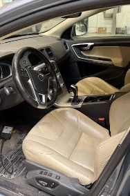 Volvo V60 I-2