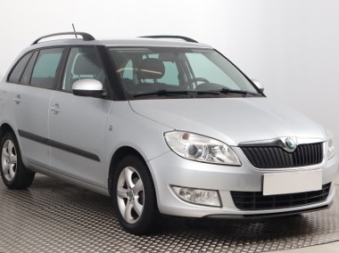 Skoda Fabia II , Klimatronic, Tempomat, Parktronic, Podgrzewane siedzienia,-1