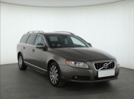 Volvo V70 III , Skóra, Navi, Xenon, Klimatronic, Tempomat, Parktronic