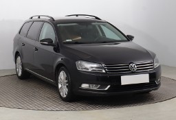 Volkswagen Passat B7 , DSG, Navi, Klimatronic, Tempomat, Parktronic,