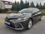 Toyota Camry VIII 2,5 HYBRID 218 kM Comfort Salon Polska, F-VAT, rej. 2022