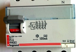 Wyłącznik różnicowoprądowy 25A ; 500mA, typ A ; 4p Legrand  