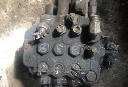 JCB 3cx - Rozdzielacz Przedni Contractor