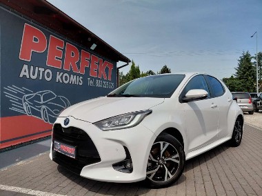 Toyota Yaris IV-1