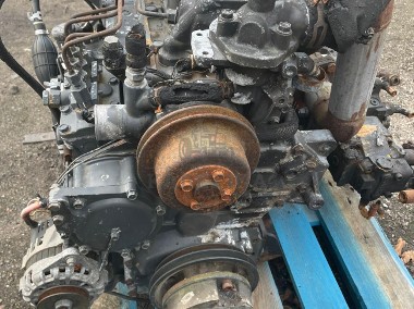 BOBCAT-silnik V3300 B0913A-1